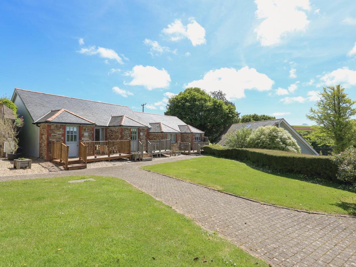 Keepers Lodge, Hillfield Village Dartmouth Exteriör bild